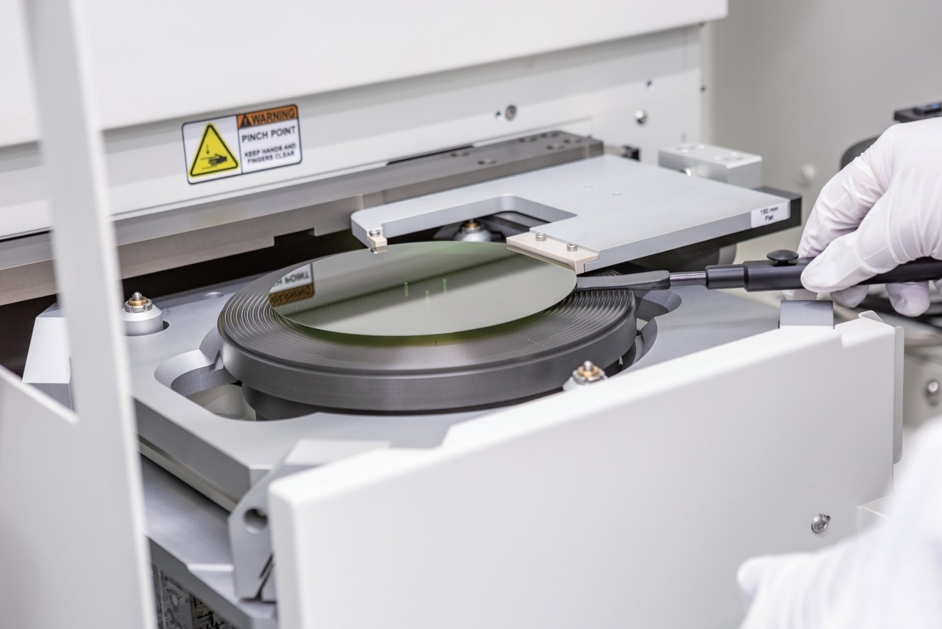 LPE روش مهمی برای تهیه کریستال تک کریستال P-TYPE 4H-SIC و 3C-SIC Single Crystal است